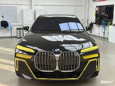 BMW 7시리즈 랩핑, 듀오톤으로 고급스러움 더하기 시공 사진