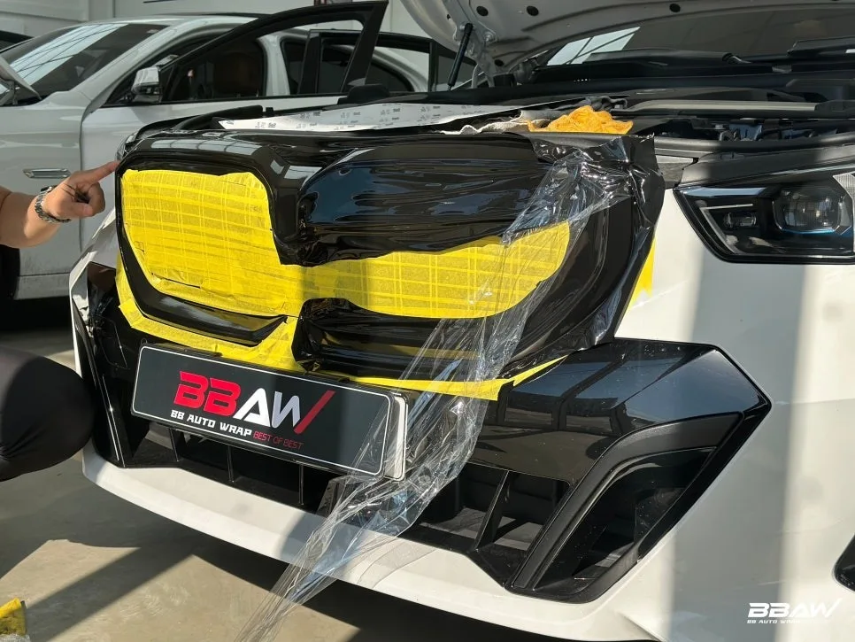 BMW 5시리즈 그릴 랩핑, 아이코닉 글로우 장점은? 시공 사진