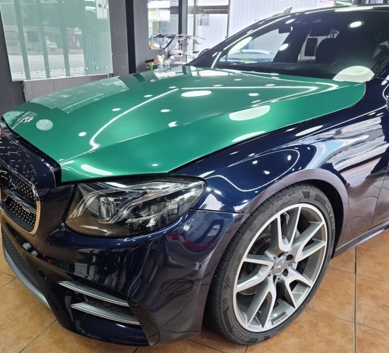 벤츠 E43 AMG 랩핑, 오벨 맨그린메탈릭으로 변신