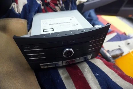 벤츠 E클래스 W212 안드로이드 올인원, 비용은 어떻게 결정될까?
