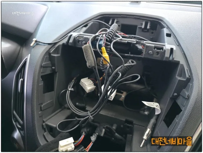 투싼ix 안드로이드 올인원, 어떤 게 가격을 가를까?