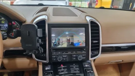 포르쉐 카이엔 안드로이드 올인원, 후방카메라 교체 이유