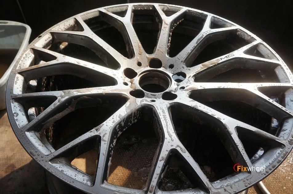 벤츠 SL63 휠복원, AMG 레터링 살리는 비결