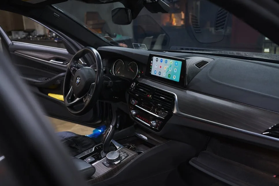 BMW G30 안드로이드 올인원, 잘못 설치하면 재시공 비용 2배