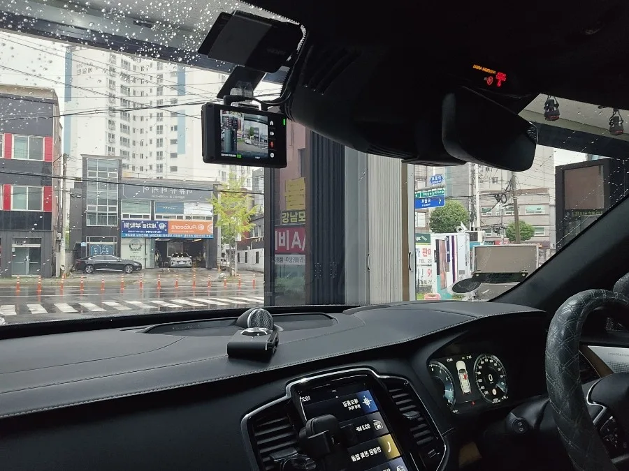 볼보 XC90 안드로이드 올인원, 왜 고민해야 할까?