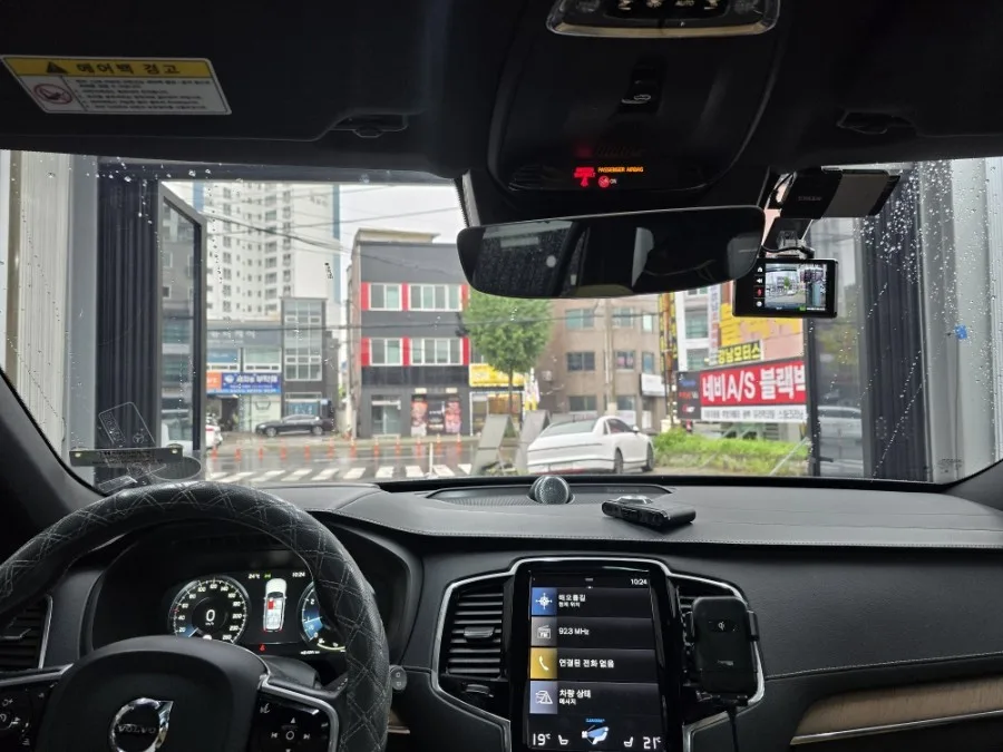 볼보 XC90 안드로이드 올인원, 왜 고민해야 할까?
