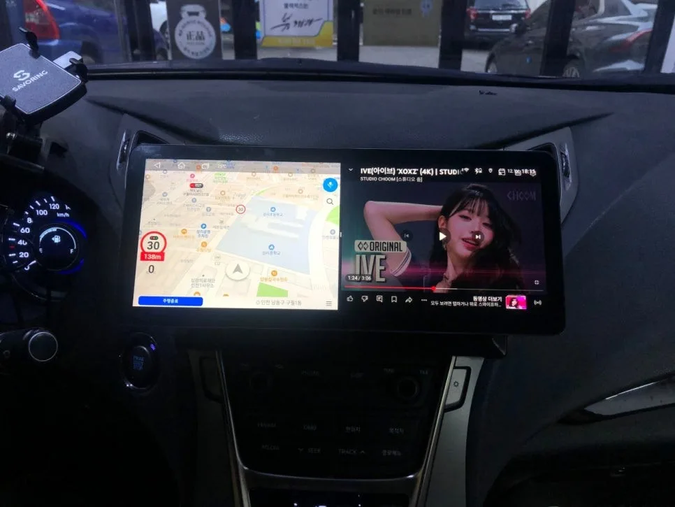 그랜저 HG 안드로이드 올인원, 순정 네비와 무엇이 다를까?
