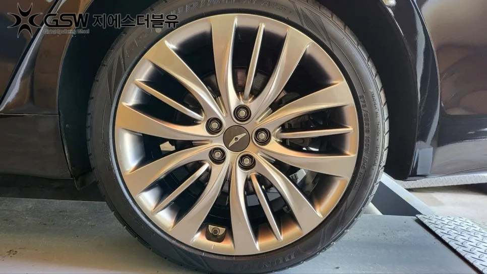 제네시스 DH 휠복원, 유성구 차주님 결정 도운 기준