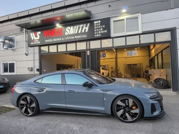 아우디 e-tron GT 휠복원, 비용과 결과 차이