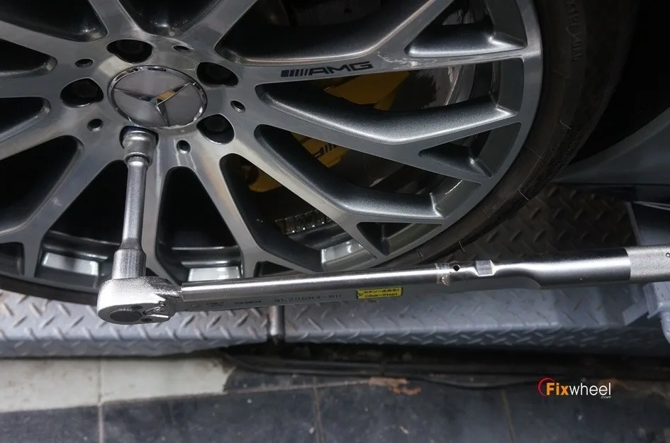 벤츠 SL63 휠복원, AMG 레터링 살리는 비결