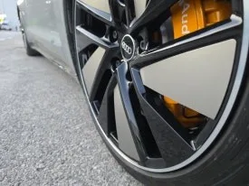 아우디 e-tron GT 휠복원, 비용과 결과 차이