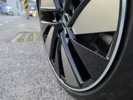아우디 e-tron GT 휠복원, 비용과 결과 차이