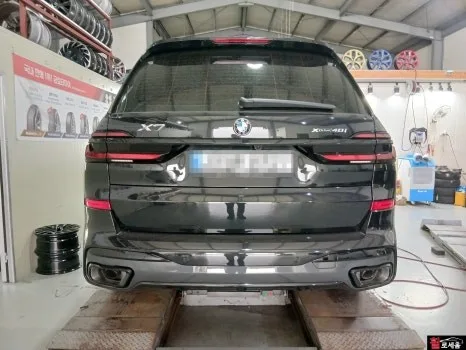 BMW X7 휠도색, 유광블랙 변신 전후 차이