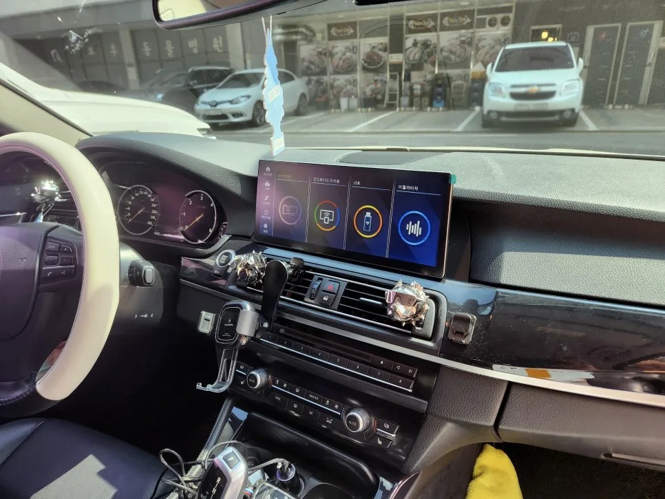 BMW F10 안드로이드 올인원, 스마트폰 연동 고민 끝!