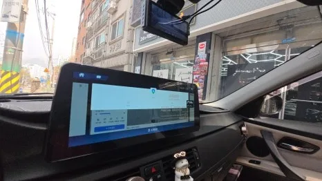 BMW 3시리즈 안드로이드 올인원, 타공 설치 전후 비교