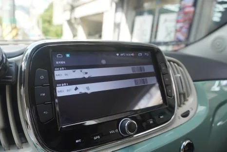 피아트 500C 안드로이드 올인원, 순정 모니터 고장 시 대안은?