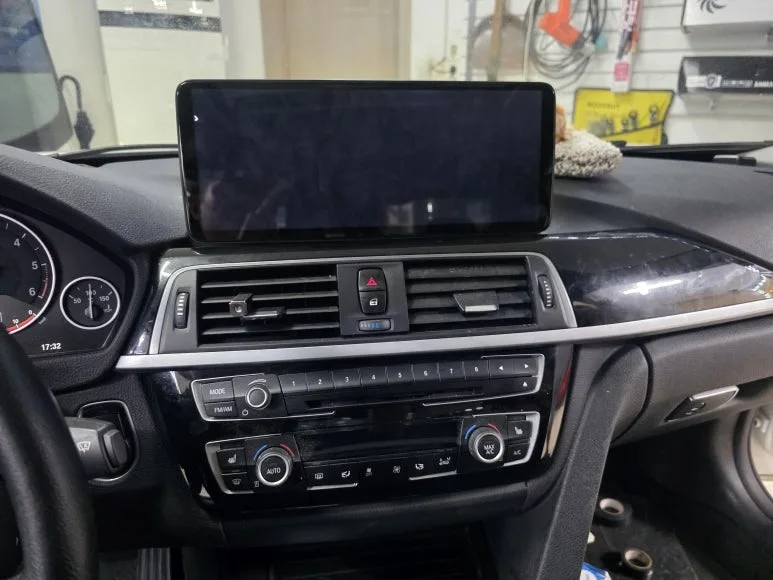 BMW 320D 안드로이드 올인원, 비용 가르는 기준은?