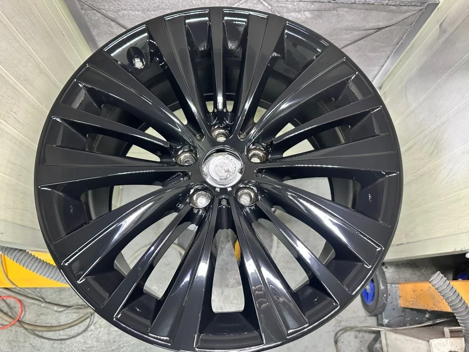 BMW 5GT 휠복원, 유광 블랙 도색 후기