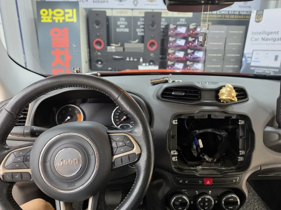 지프 레니게이드 올인원, 비교로 본 현명한 선택 기준