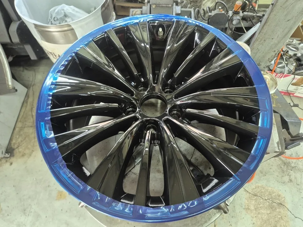 BMW 5GT 휠복원, 유광 블랙 도색 후기