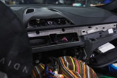 BMW G30 안드로이드 올인원, 잘못 설치하면 재시공 비용 2배