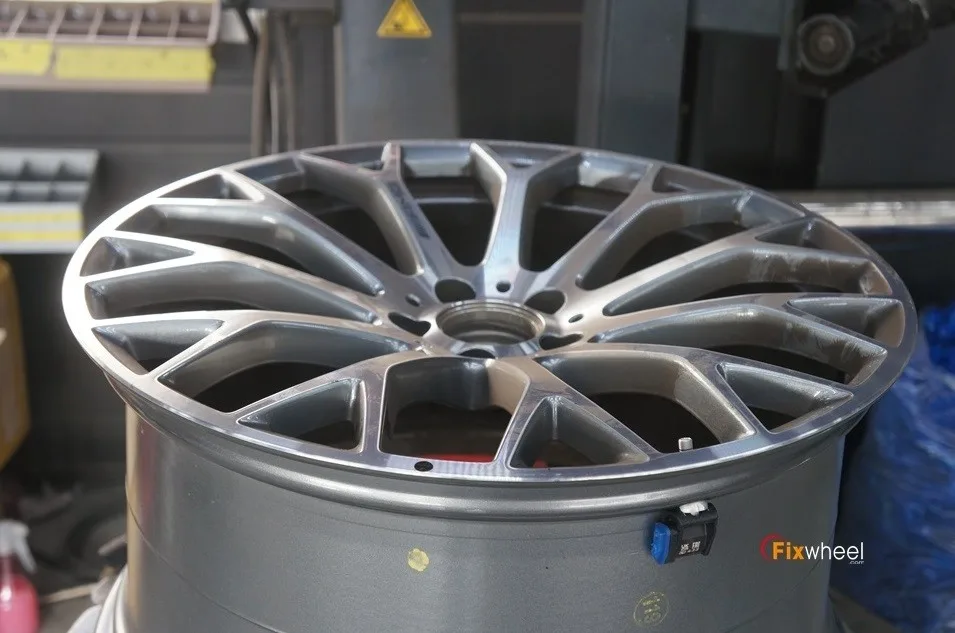 벤츠 SL63 휠복원, AMG 레터링 살리는 비결