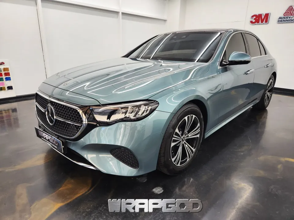 Mercedes-Benz E200のPPF施工事例｜韓国での実例 施工写真 2-1