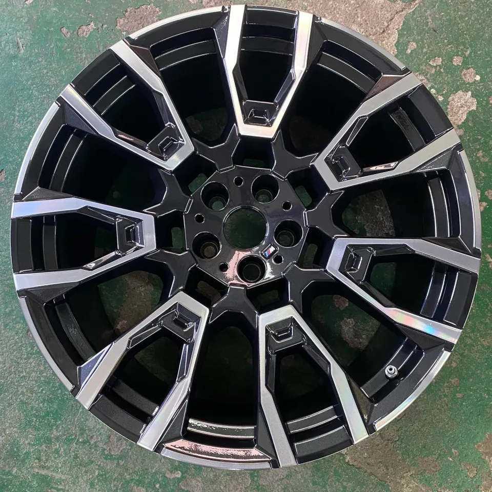 BMW X5 wheel repair - BMW X5 Wheel Repair & Painting Review - Same-Day Finish photo 6
