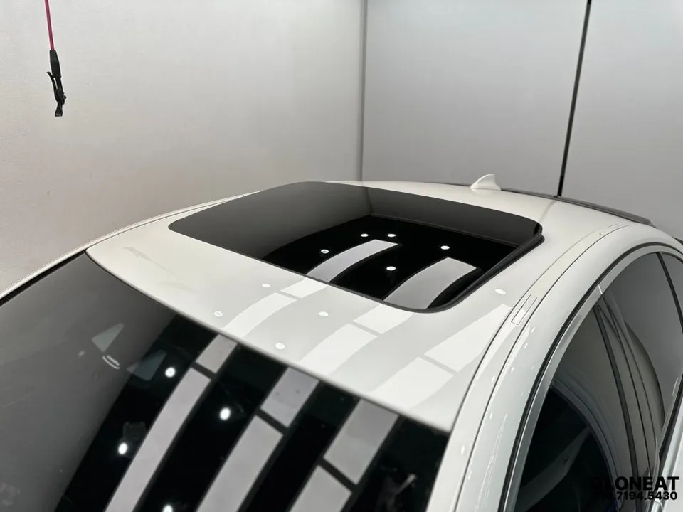 BMW 5 Seriesのカーラッピング事例｜費用目安・仕上がり 施工写真 2-1