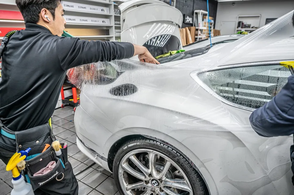 Bentley Continental GTのPPF施工事例|韓国での実例 施工写真 2-3