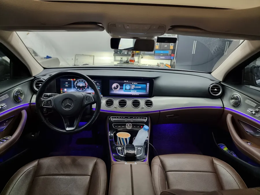 Mercedes-Benz E-Class W213 ambient lighting - Mercedes-Benz E-Class W213 Ambient Lighting Review photo 3