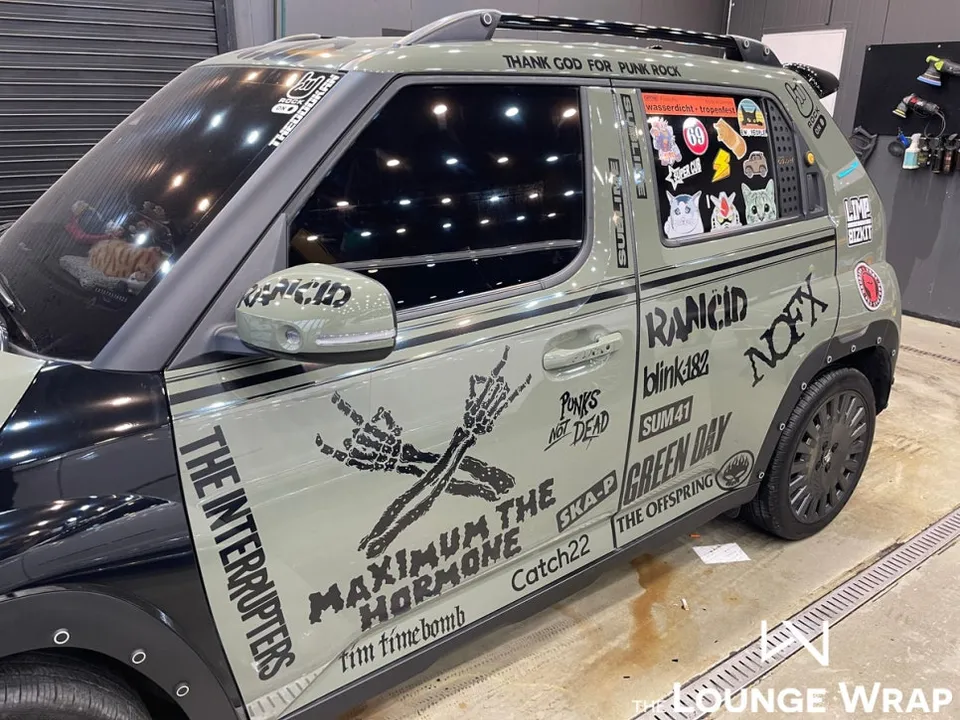 Hyundai Casperのカーラッピング事例|費用目安・仕上がり 施工写真 4-1