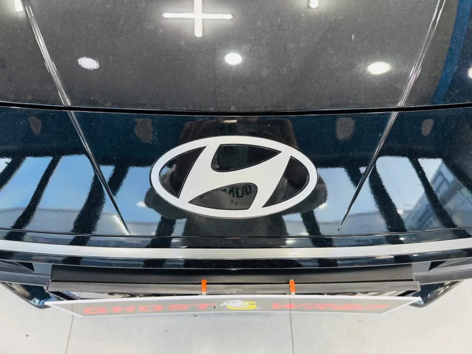 Hyundai Elantraのカーラッピング事例｜費用目安・仕上がり 施工写真 3-1
