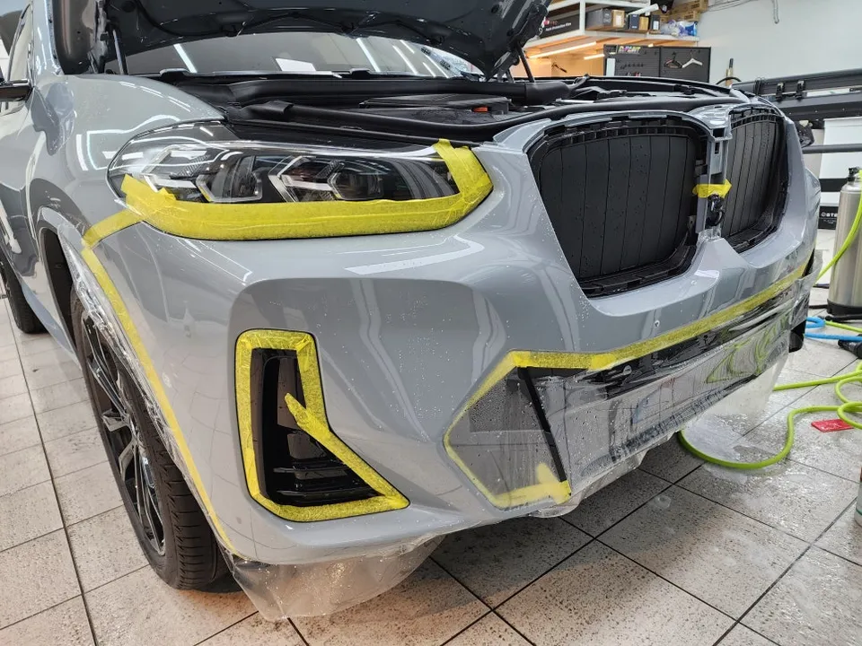 BMW X6のPPF施工事例｜STEKダイノシールドで保護 施工写真 2-1