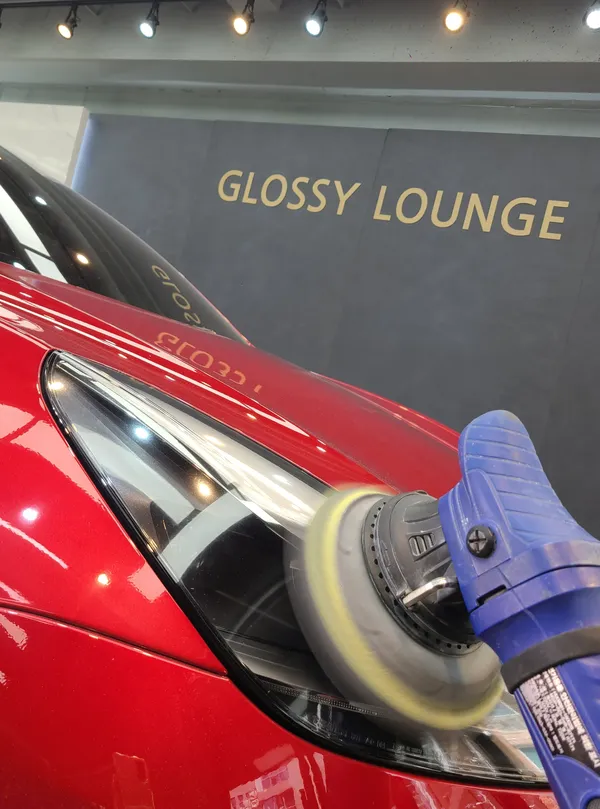 Tesla Model 3のガラスコーティング事例｜韓国での施工例 施工写真 1-2