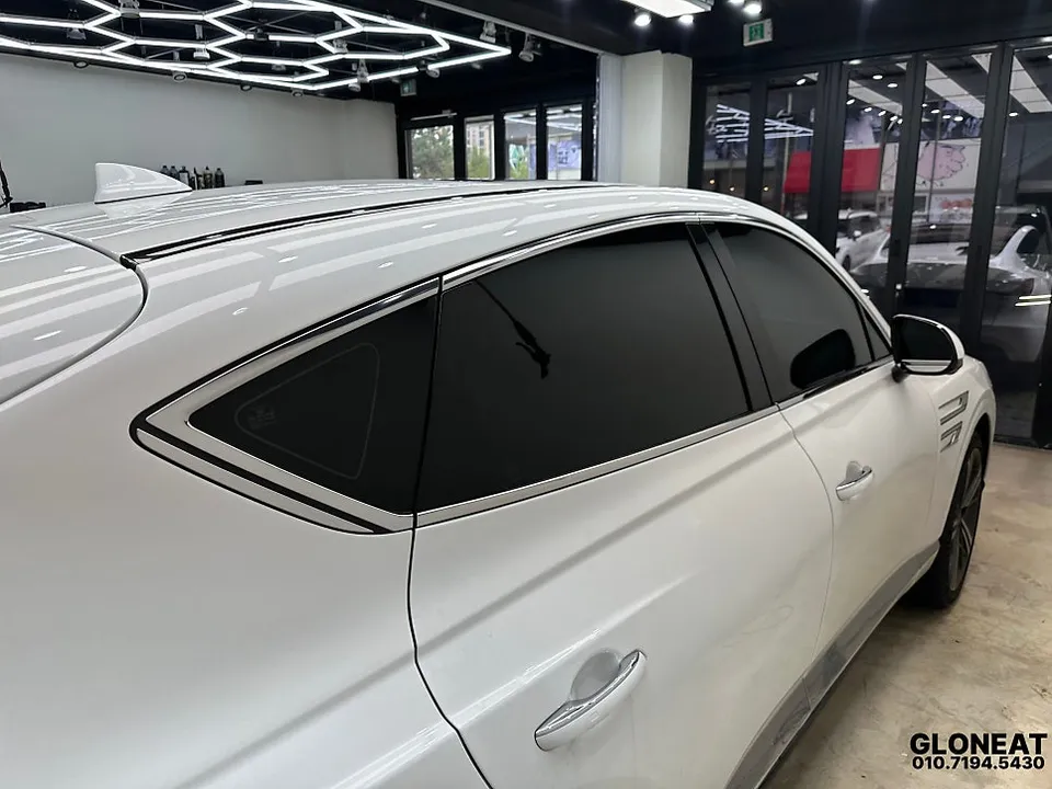Genesis GV80 Coupeのカーラッピング事例|費用目安・仕上がり 施工写真 2-2