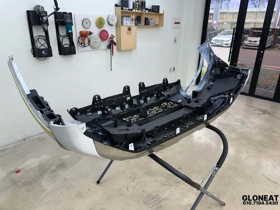 Genesis GV80 Coupeのカーラッピング事例|費用目安・仕上がり 施工写真 2-3