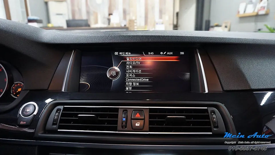 BMW 5 Series F10のAndroid Auto・CarPlay取付事例 施工写真 4