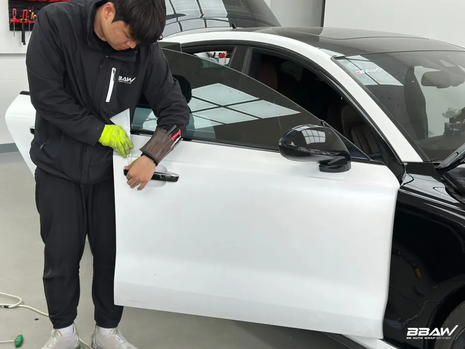 Audi A7 PPF施工事例｜スモークカラーで高級感アップ 施工写真 2-2
