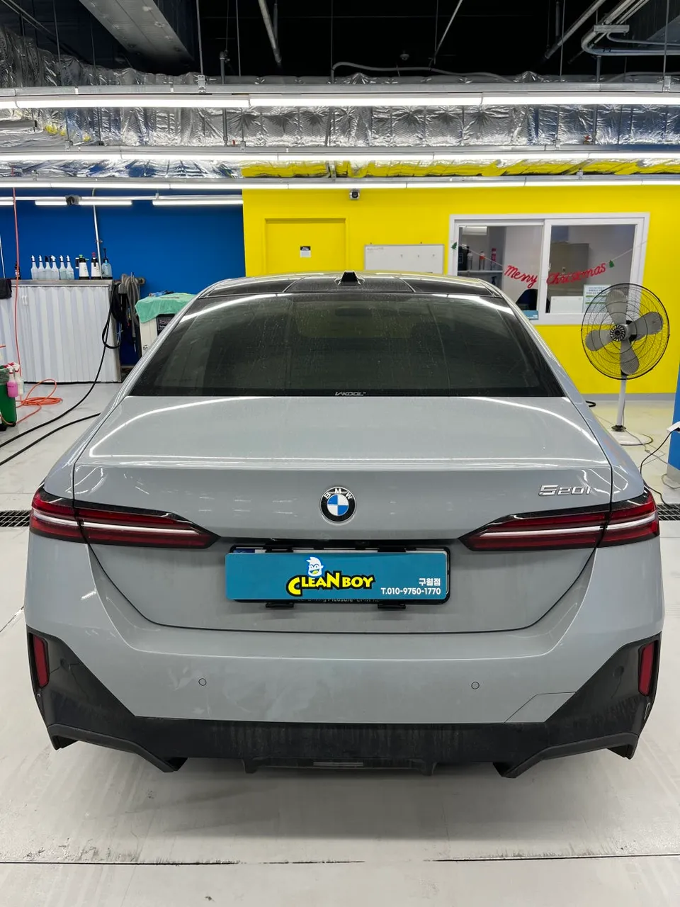 BMW 5 Seriesのガラスコーティング事例 施工写真 1-3