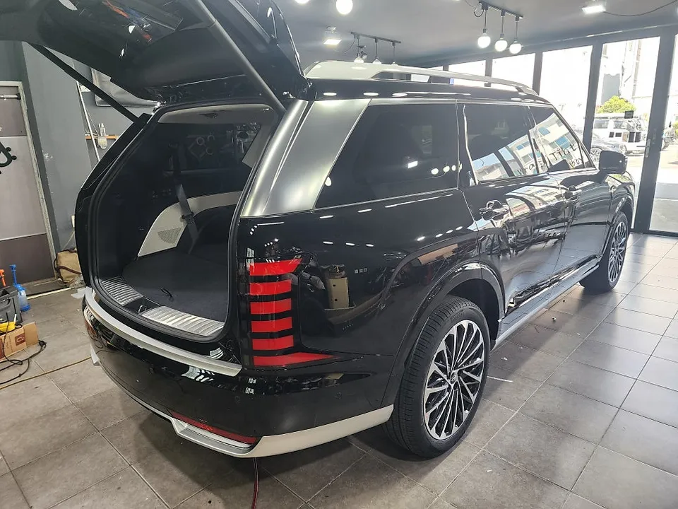 Hyundai Palisade vinyl wrap - Hyundai Palisade Vinyl Wrap Review: Black PPF Chrome Delete photo 4