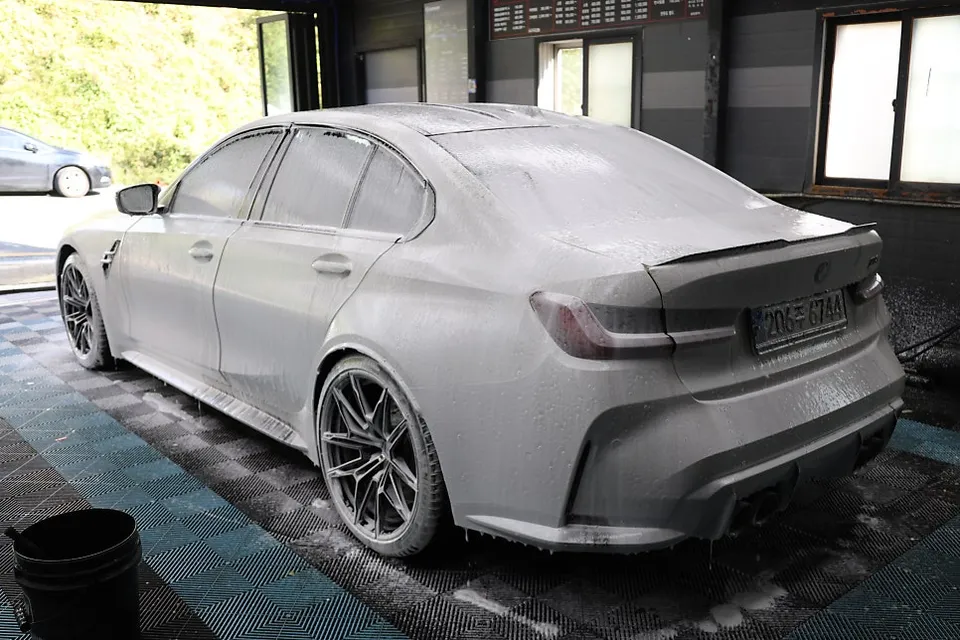 BMW M3のガラスコーティング事例|費用目安と仕上がり 施工写真 3-2
