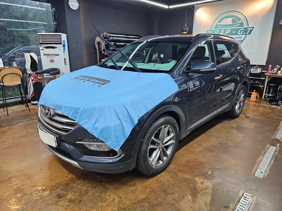 Hyundai Santa Fe DMのカーフィルム施工事例｜費用目安・仕上がり 施工写真 3-1