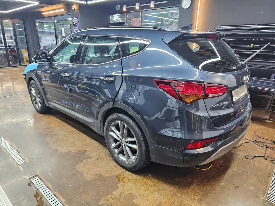 Hyundai Santa Fe DMのカーフィルム施工事例｜費用目安・仕上がり 施工写真 1-3