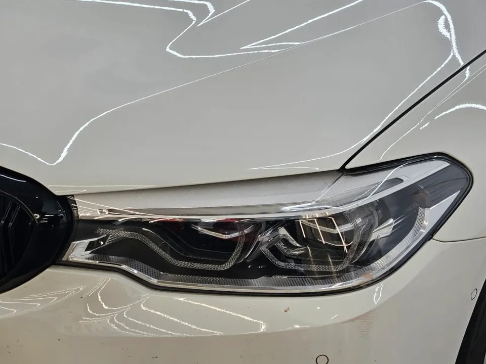 BMW 5 Series G30 body kit - BMW 5 Series G30 Body Kit Installation Review photo 3