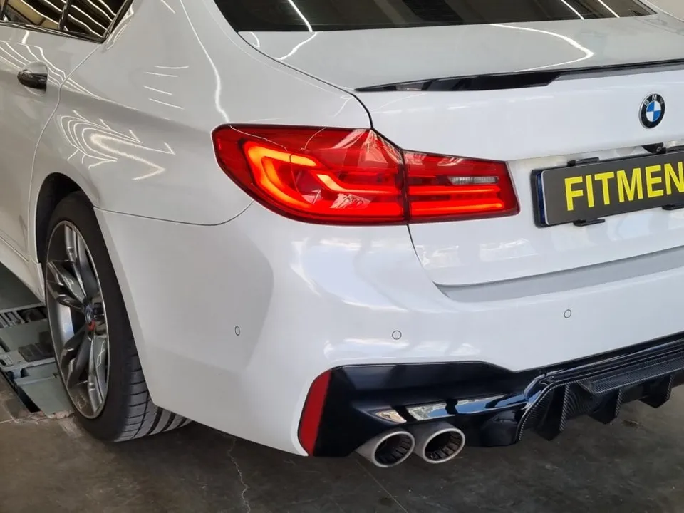 BMW 5 Series G30 body kit - BMW 5 Series G30 Body Kit Installation Review photo 4
