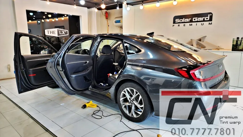 Hyundai Sonata DN8のカーフィルム施工事例 施工写真 5