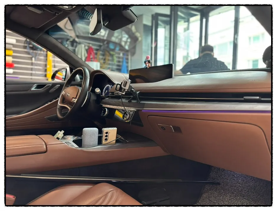 Genesis G80のカーラッピング事例｜費用目安・仕上がり 施工写真 1-2