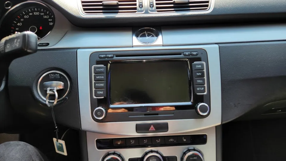 Volkswagen CC dash cam installation result