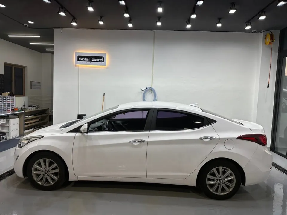 Hyundai Elantra MDのカーフィルム施工事例｜費用目安・仕上がり 施工写真 1-1